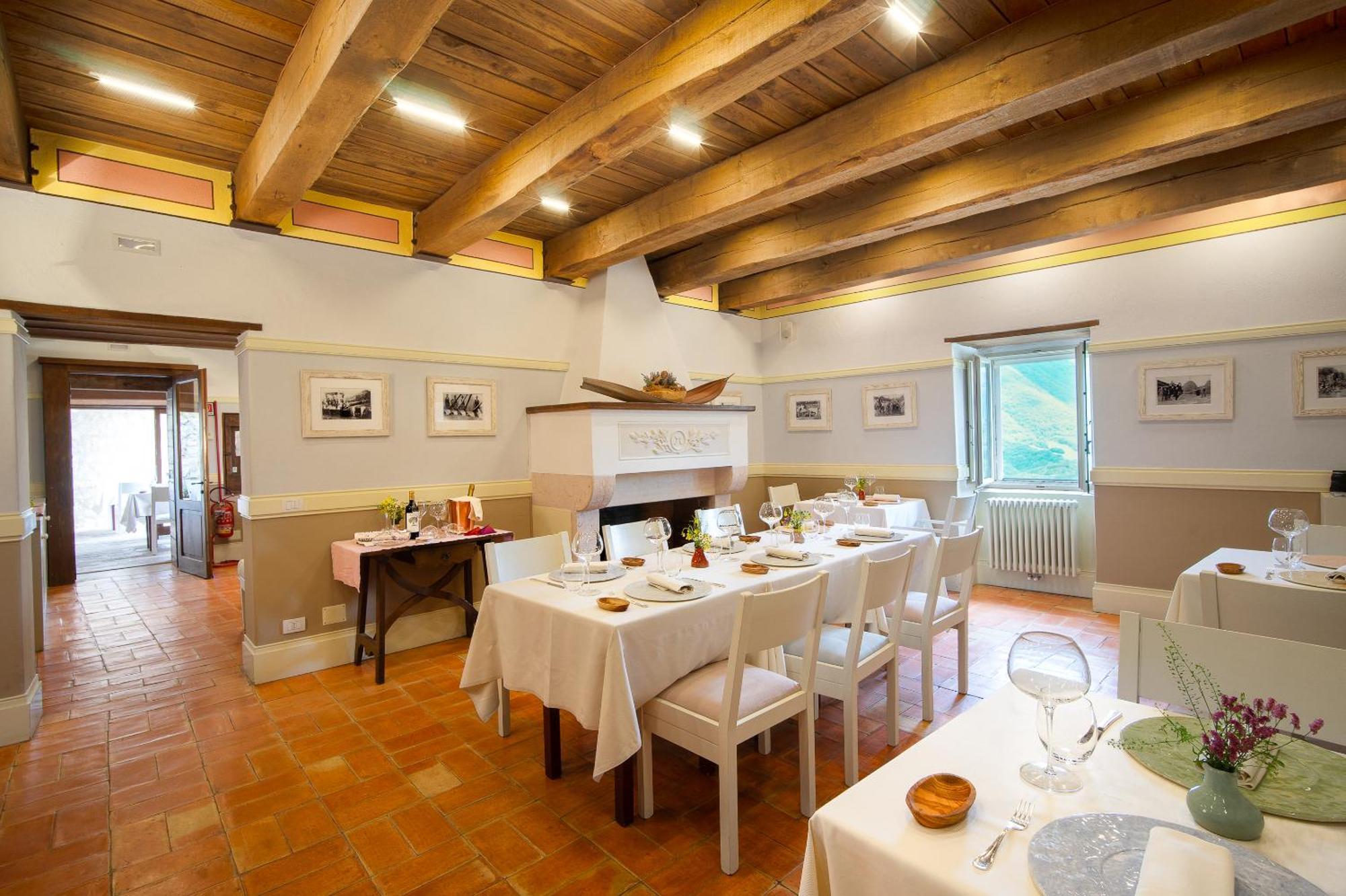 Castello Di Postignano Relais Hotel Sellano Ngoại thất bức ảnh